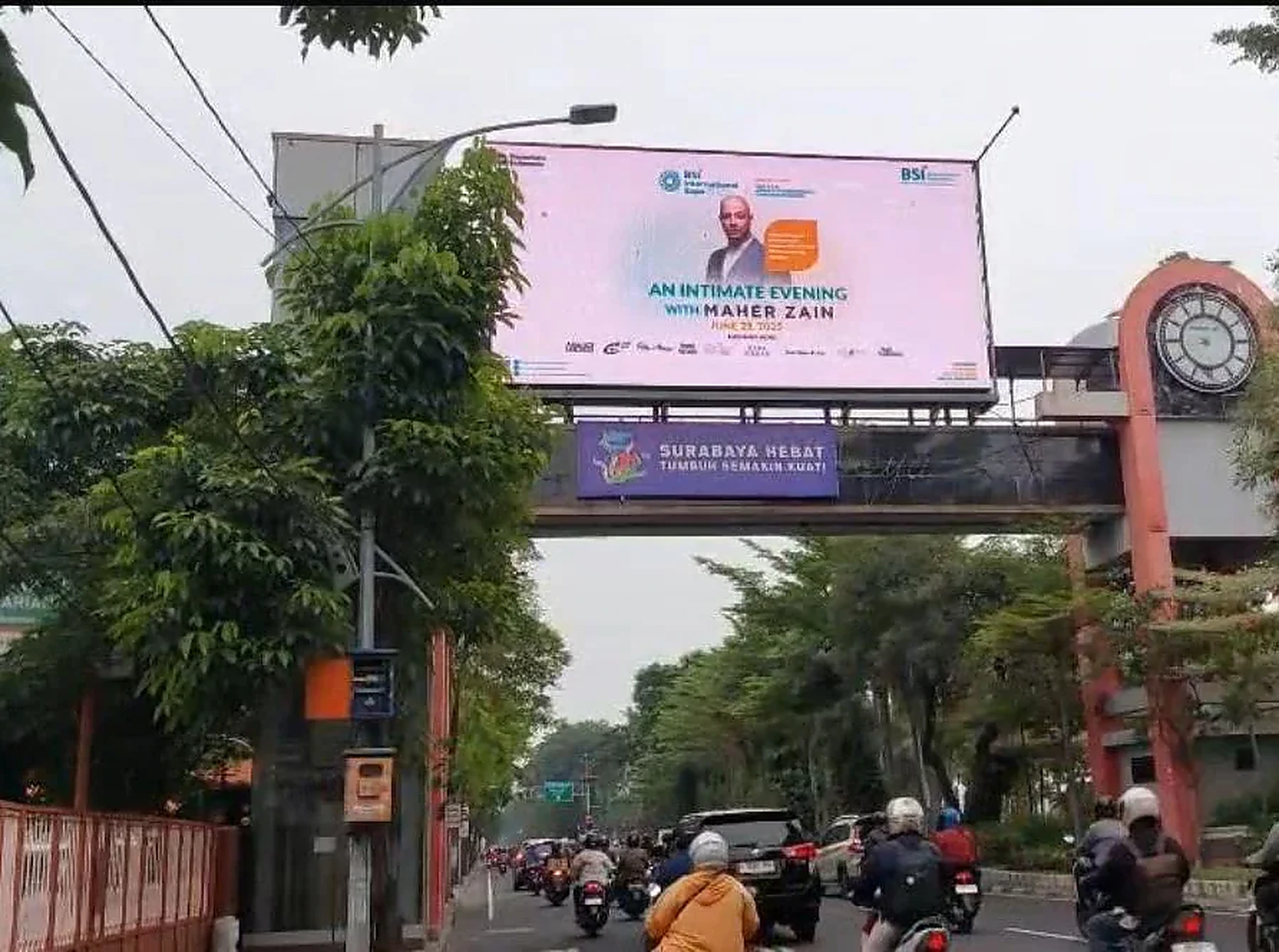 Videotron and billboard advertising placement